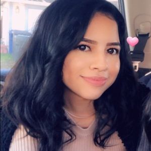 Meet your Posher, Mariela